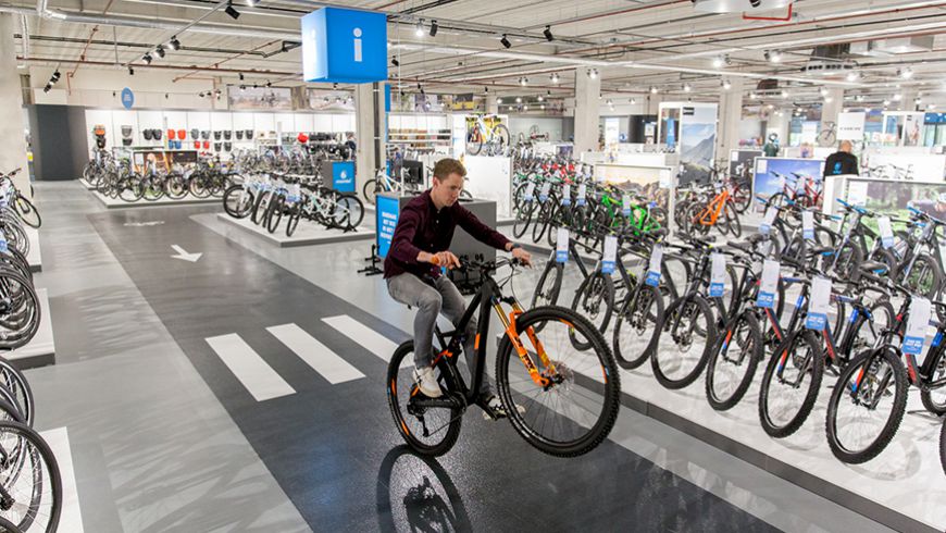 Fietsenwinkel Mantel opent Superstore in Rotterdam op zaterdag 10 juli