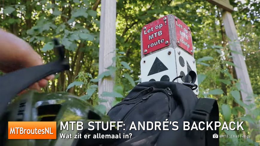 Dit zit er allemaal in André's backpack