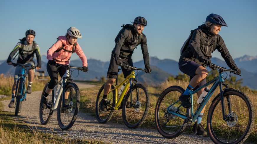 Iedereen is een fietser met de CMPT-serie van CUBE