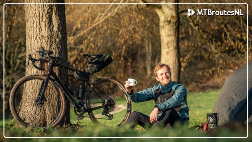 Social Ride vanuit De Proloog: gravelen met Levey, Kim en Romy